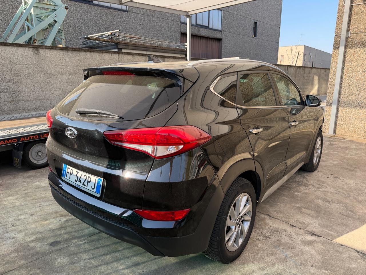 HYUNDAI TUCSON 2018 1.7 CRDi AUTOMATICO INCIDENTATO
