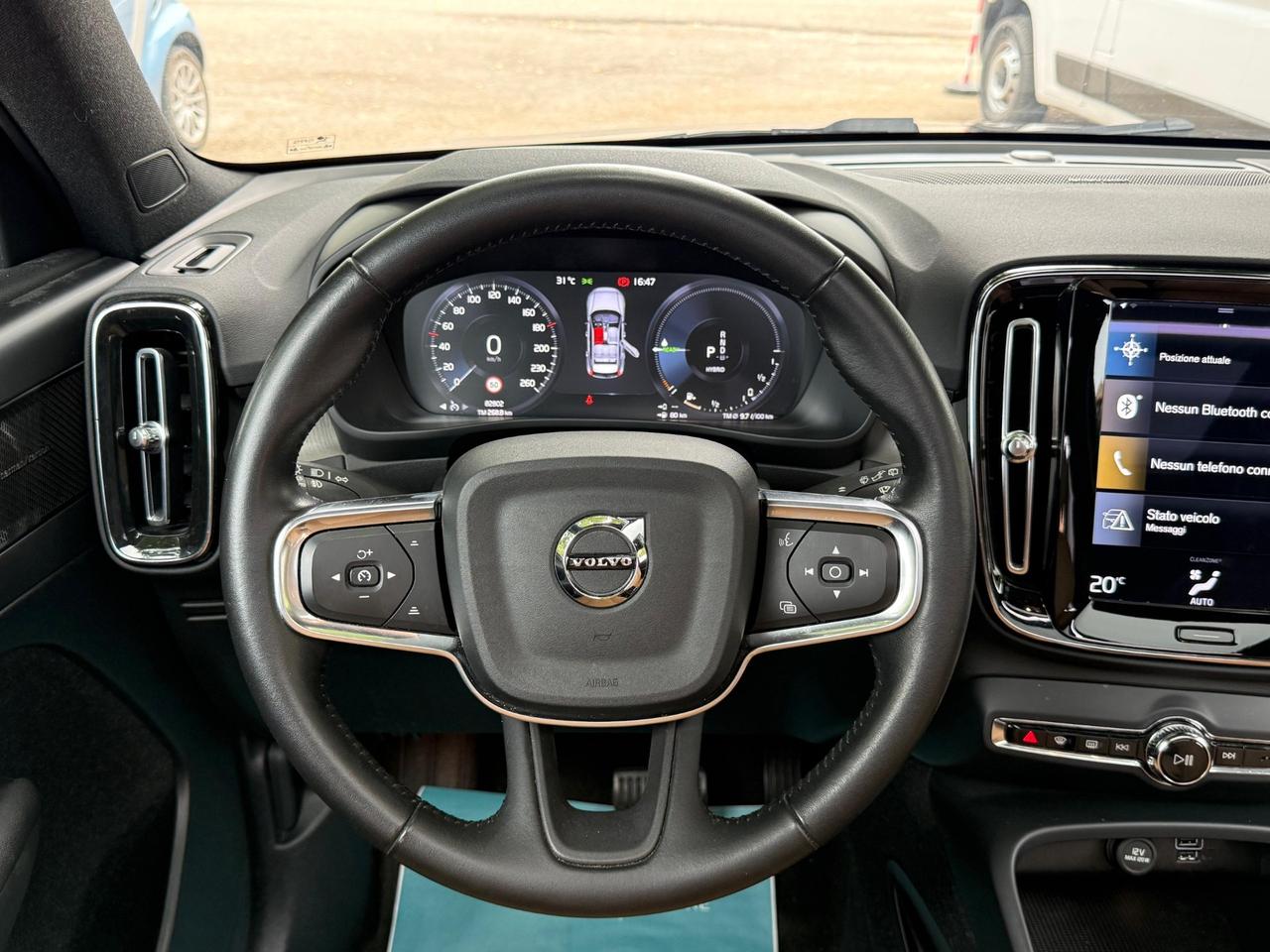 VOLVO XC40 km. 82.000! T5 Plug-in Hybrid