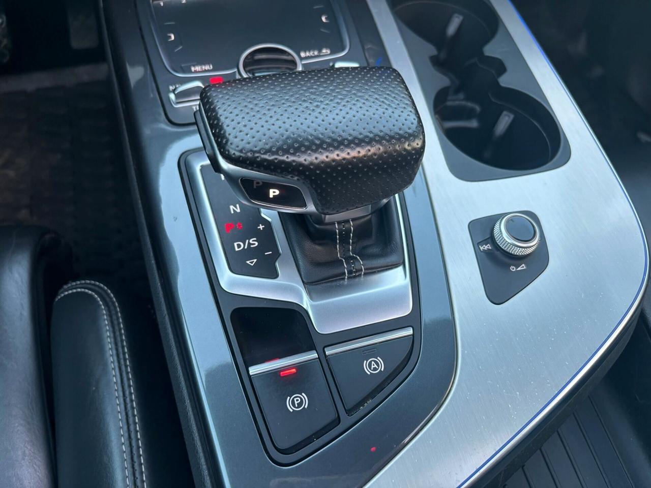 Audi Q7 3.0 TDI 272 CV quattro tiptronic "S LINE PLUS" 7 POSTI