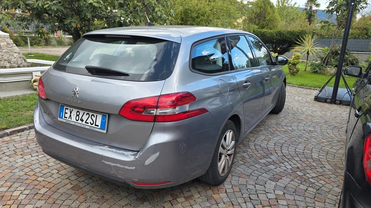 Peugeot 308 1.6 e-HDi 115 CV Stop&Start SW Business