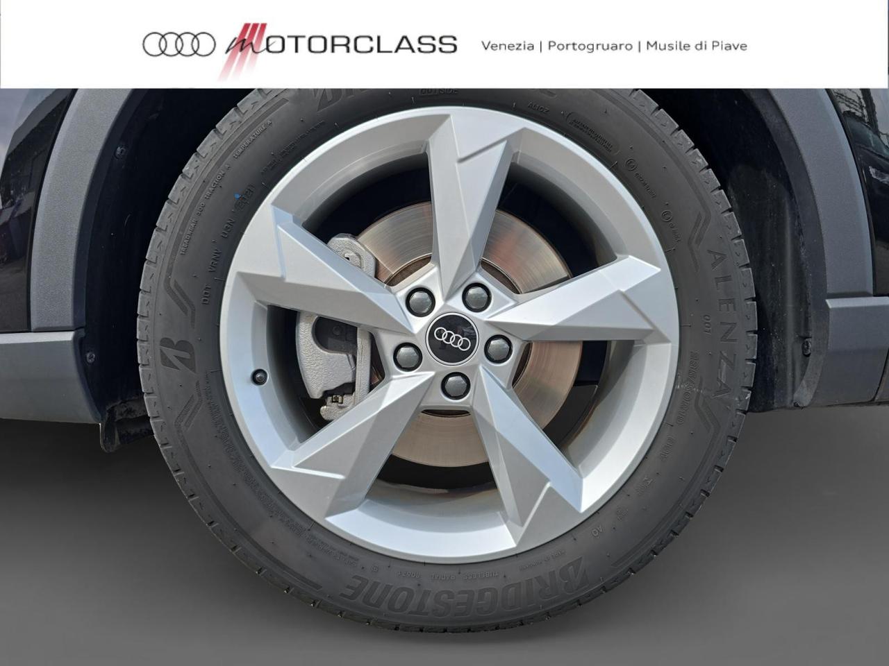 Audi Q3 45 1.4 tfsi e business s tronic