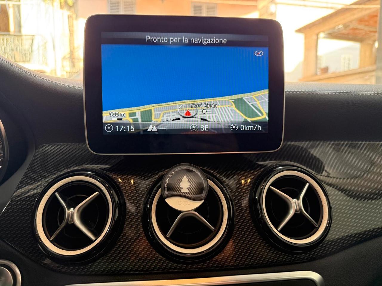 Mercedes-benz GLA 200 d AUTOMATIC PREMIUM NIGHT ED