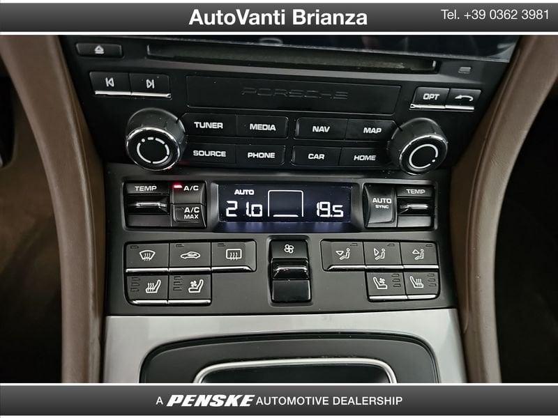 Porsche 911 911 Coupe 3.0 Carrera 4