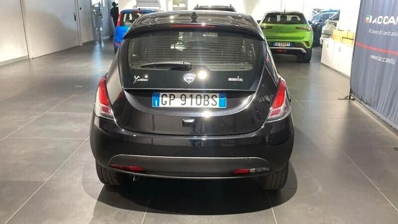 Lancia Ypsilon 1.0 FireFly 5 porte S&S Hybrid Gold