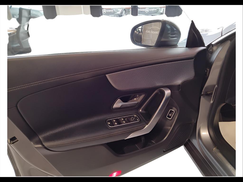 Mercedes-Benz CLA Coupe - C118 - CLA Coupe 180 Sport