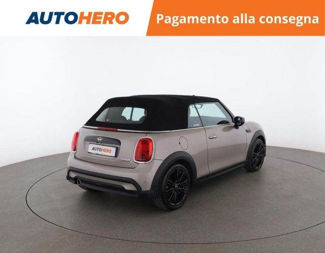 MINI Mini 1.5 Cooper Essential Cabrio