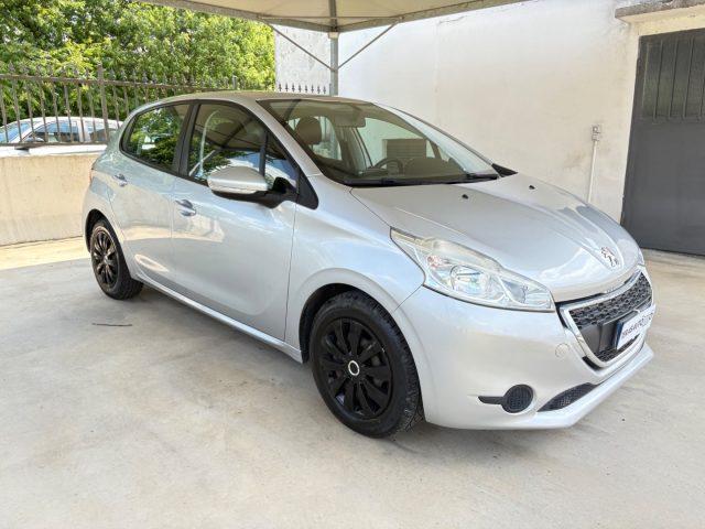 PEUGEOT 208 1.0 VTi 68 CV 5 porte OK NEOPATENTATI EURO 5B BENZ