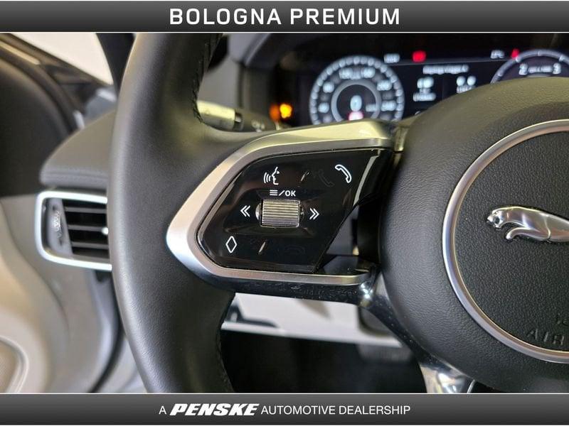 Jaguar XE XE 2.0 D 180 CV aut. SE