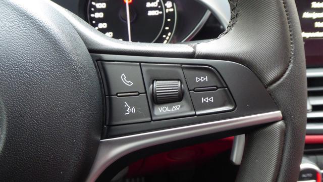 ALFA ROMEO Giulia 2.2 Turbodiesel 210 CV AT8 AWD Q4 Veloce