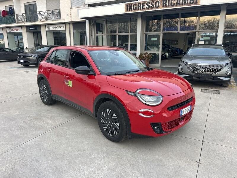 FIAT 600e Red