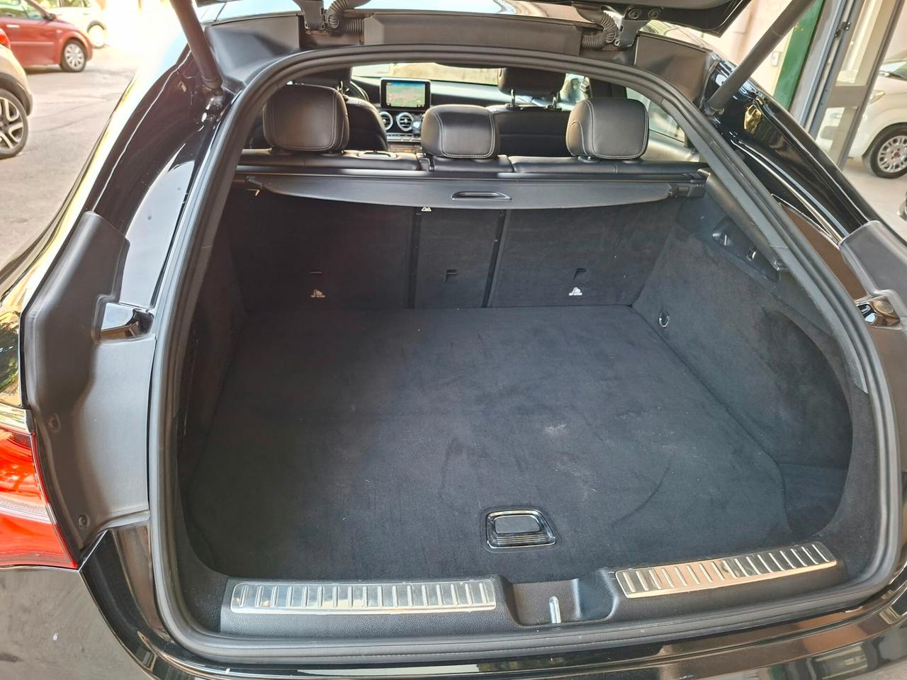 MERCEDES GLC 250d 4Matic 204cv Coupé Premium AMG