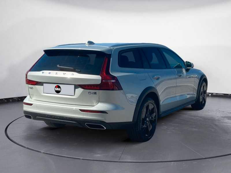 VOLVO V60 Cross Country 2.0 d4 Pro AwD GearTr.