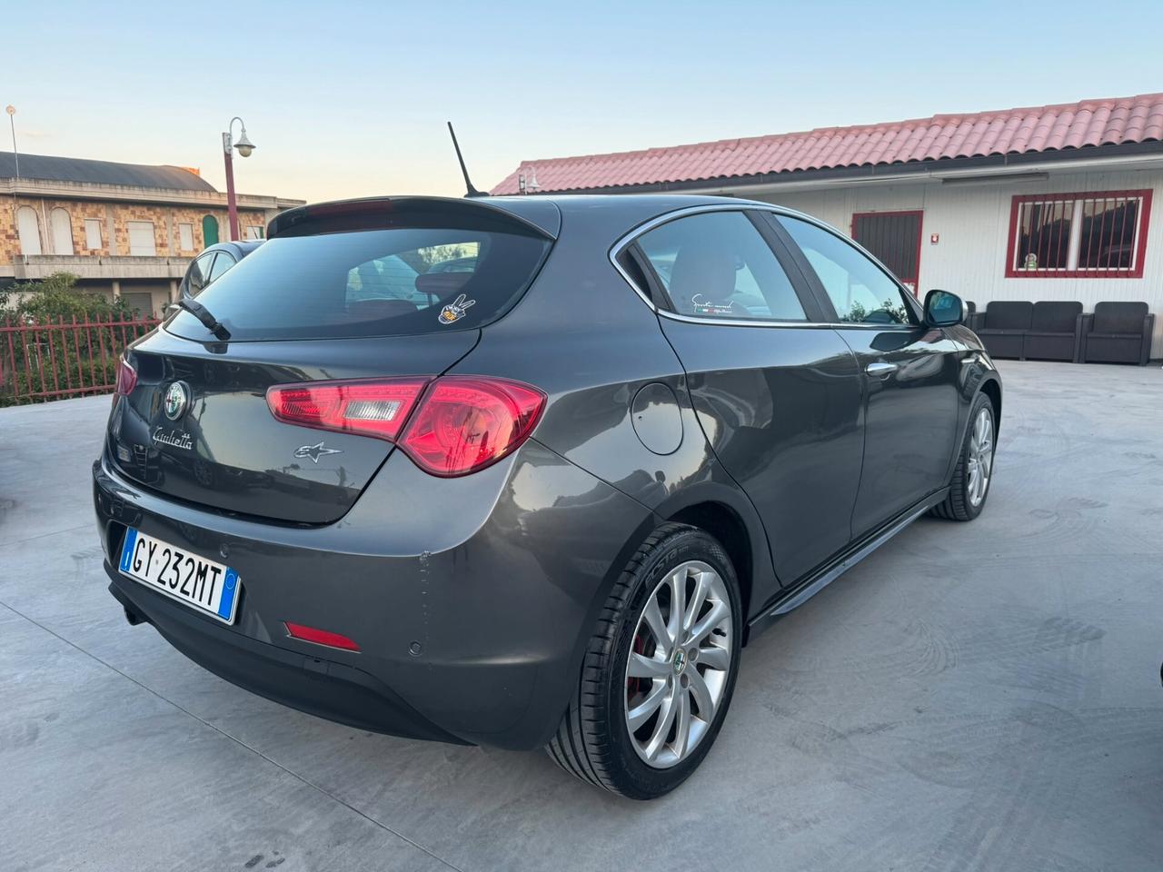 Alfa Romeo Giulietta 1.6 JTDm-2 105 CV Exclusive
