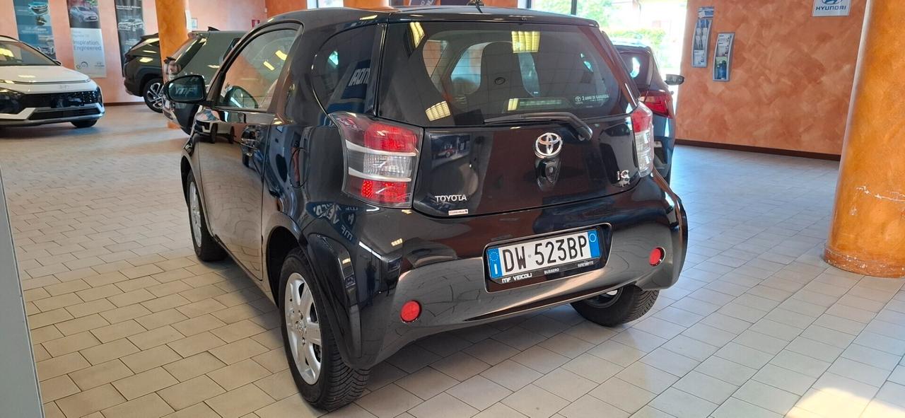 Toyota iQ 1.0 Multidrive