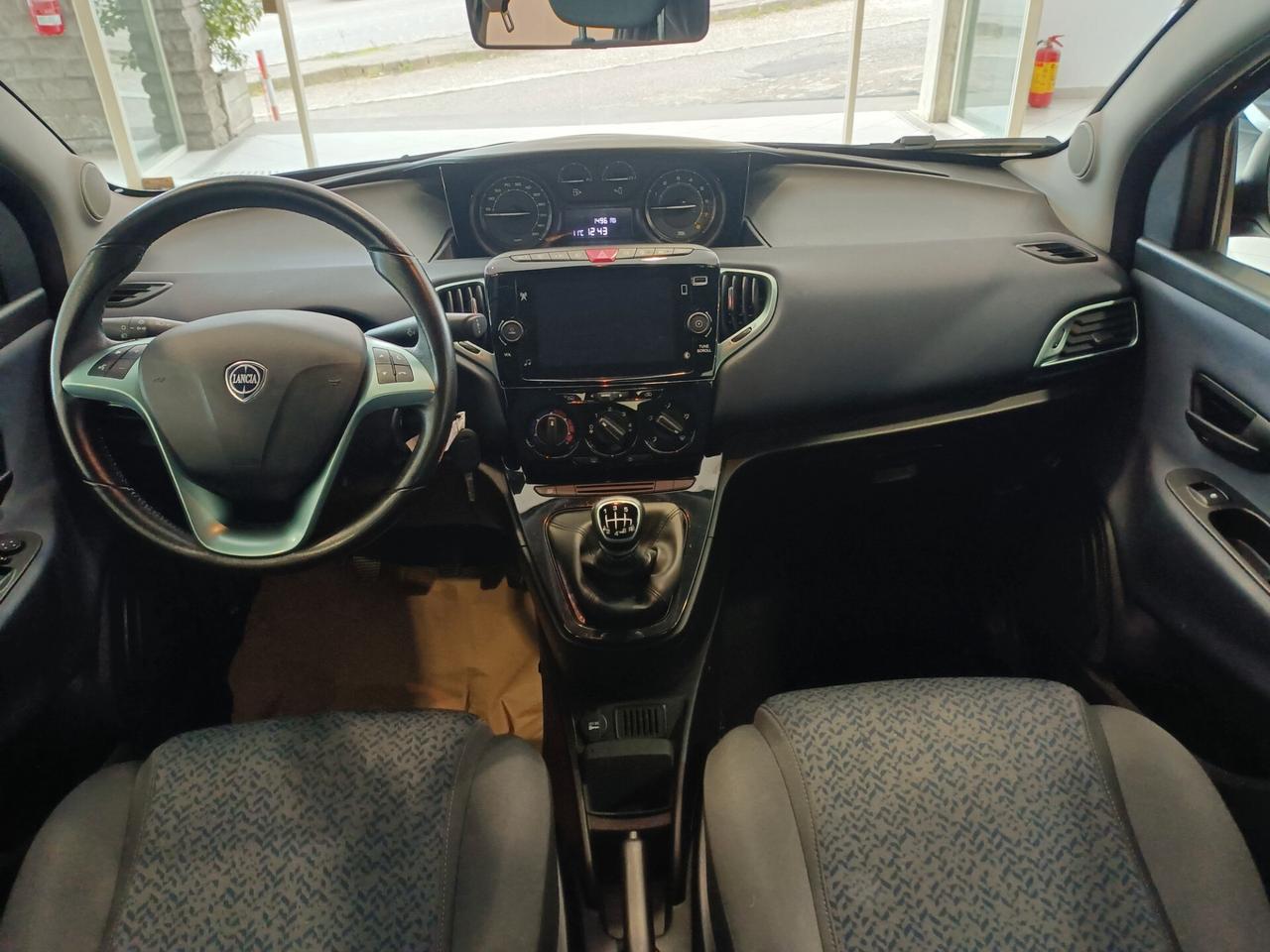 Lancia Ypsilon 1.0 FireFly 5 porte S&S Hybrid Ecochic Gold