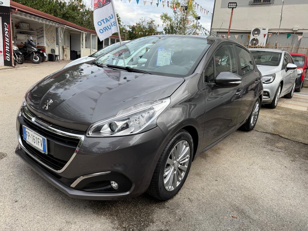 Peugeot 208 PureTech 82 5 porte Allure