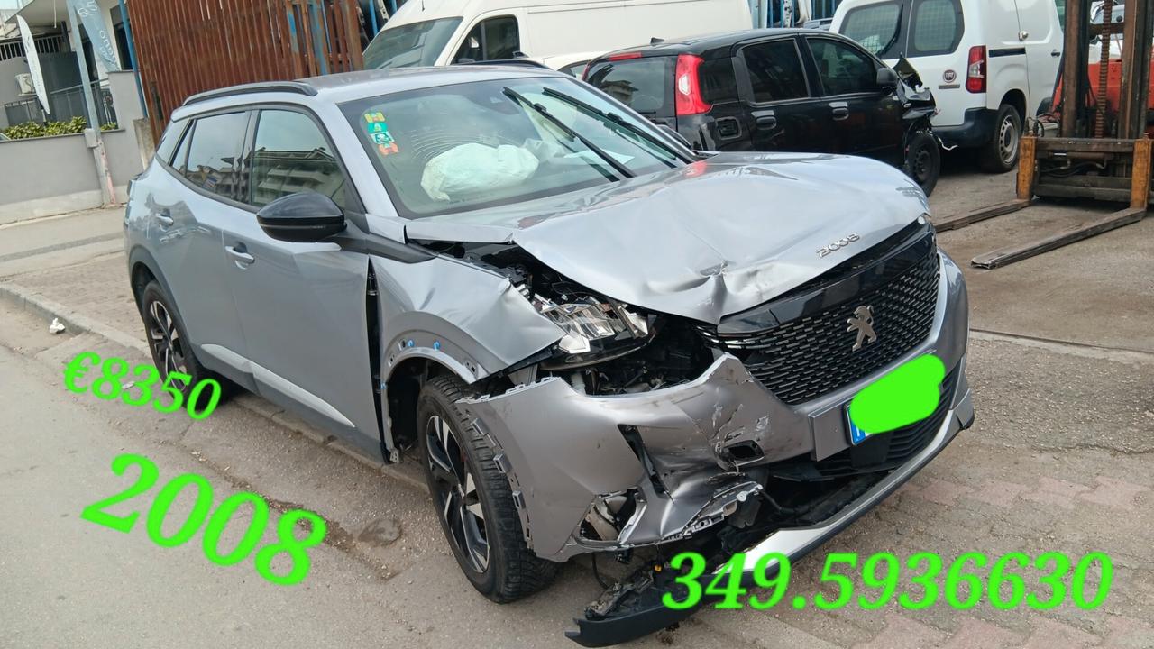 Peugeot 2008 ALLURE INCIDENTATA SINISTRATA MONDIALCARS 022