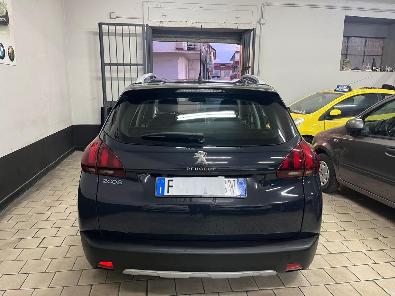 Peugeot 2008 BlueHDi 100 GT Line 2017