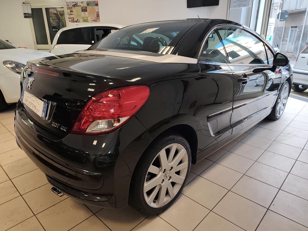 Peugeot 207 1.6 8V HDi 112CV CC Féline