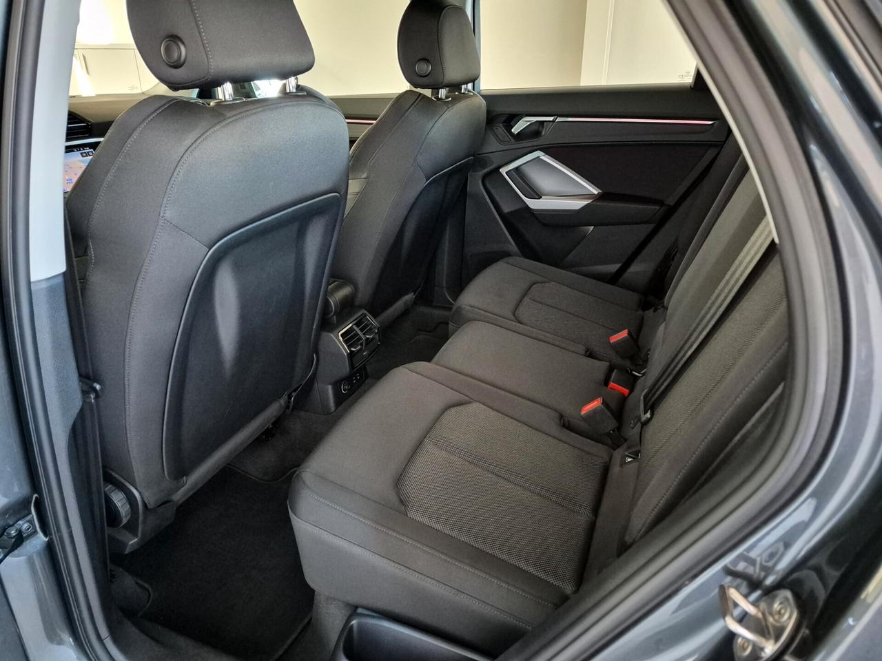 Audi Q3 SPORTBACK 35 TDI S LINE S-TRONIC IDENTITY BLACK LED NAVI CARPLAY WIRELESS C.19" 1 PROPRIETARIO