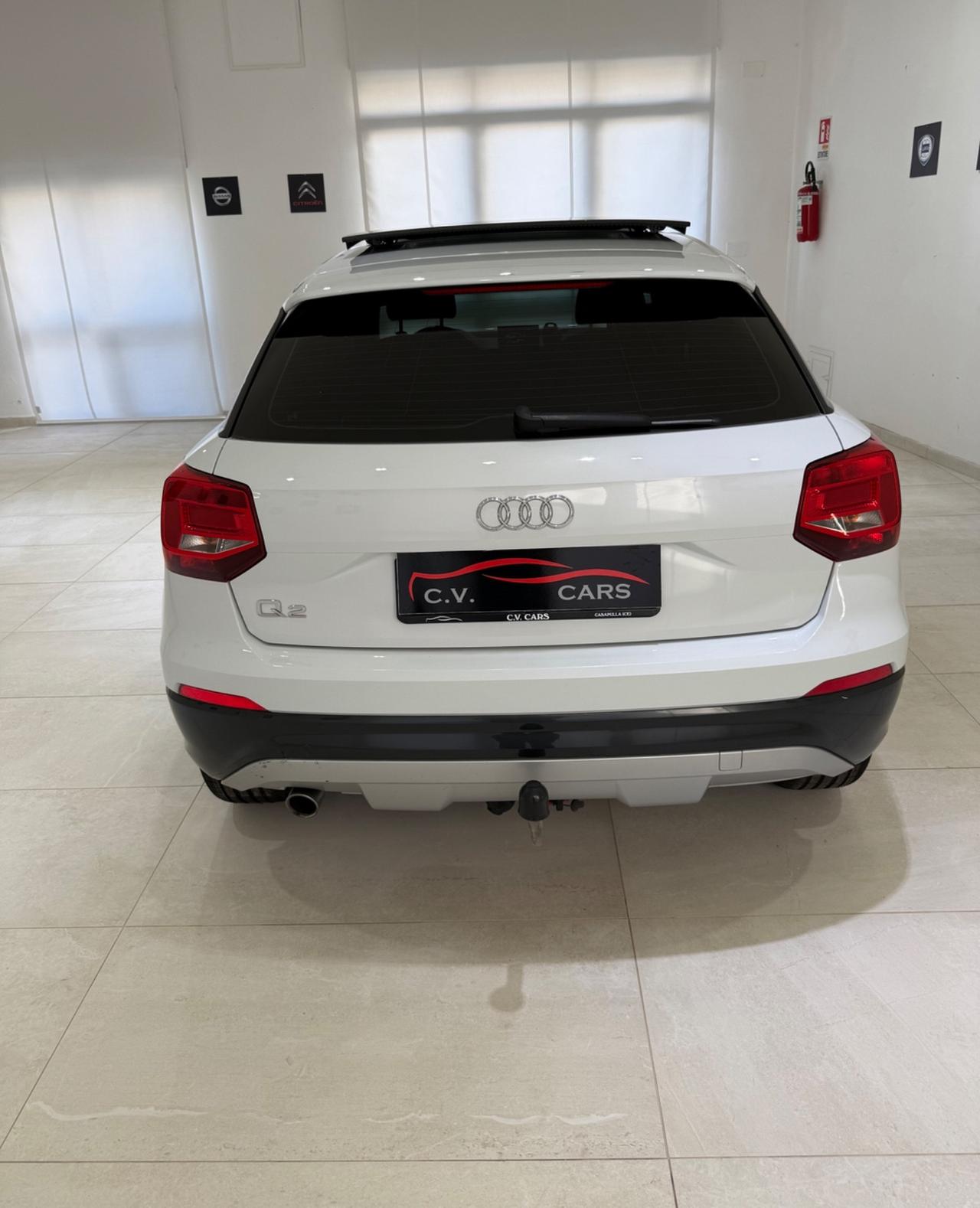 AUDI Q2 30 TDI S LINE EDITION CON TETTO APRIBILE E GANCIO TRAINO