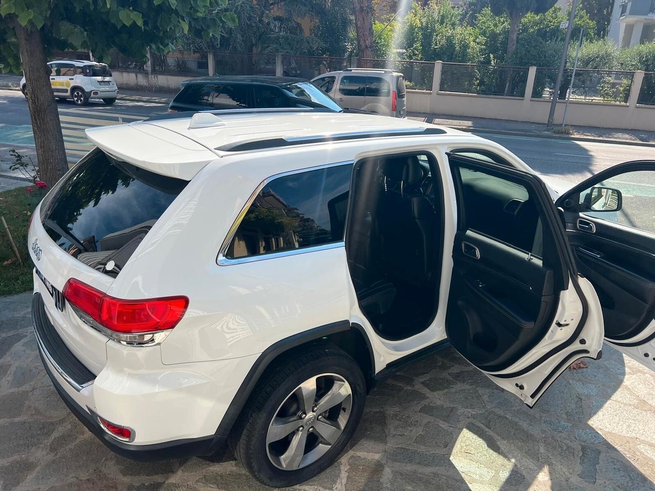 JEEP GRAND CHEROKEE 3.0 V6 CRD 250cv MJet OVERLAND