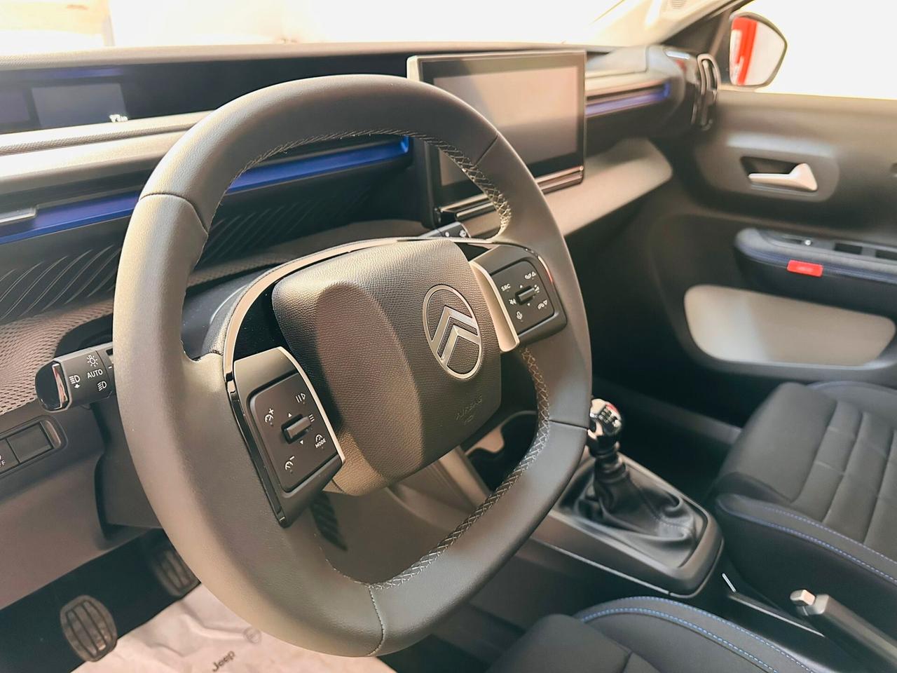 Citroen C3 PureTech 100cv S&S Plus 2026 KM0 BI-COLORE