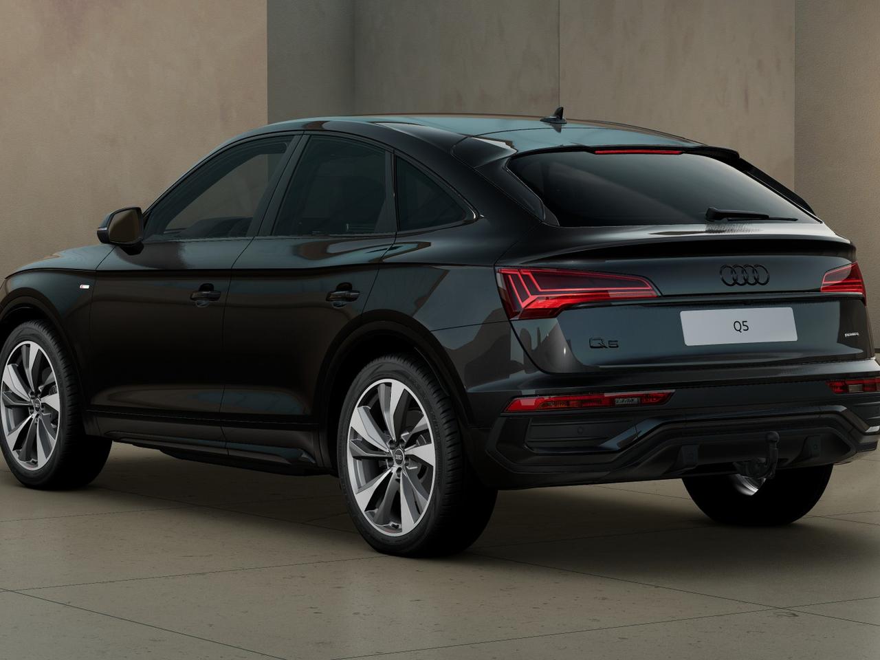 Audi Q5 sportback 40 2.0 tdi mhev 12v identity black quattro s tronic