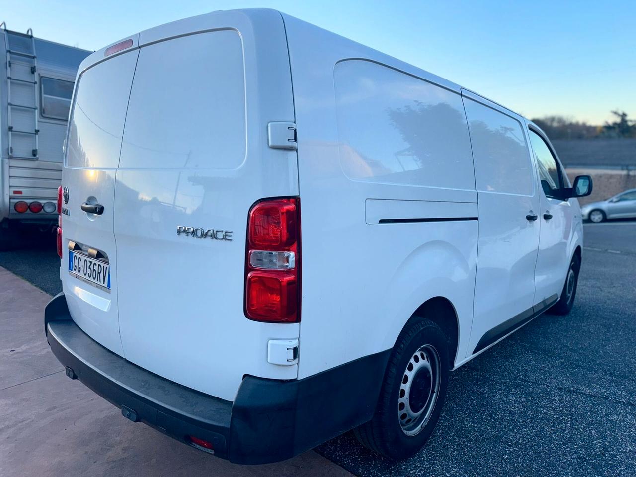 Toyota Proace 2.0D 122cv S&S MT L2 14q Comfort