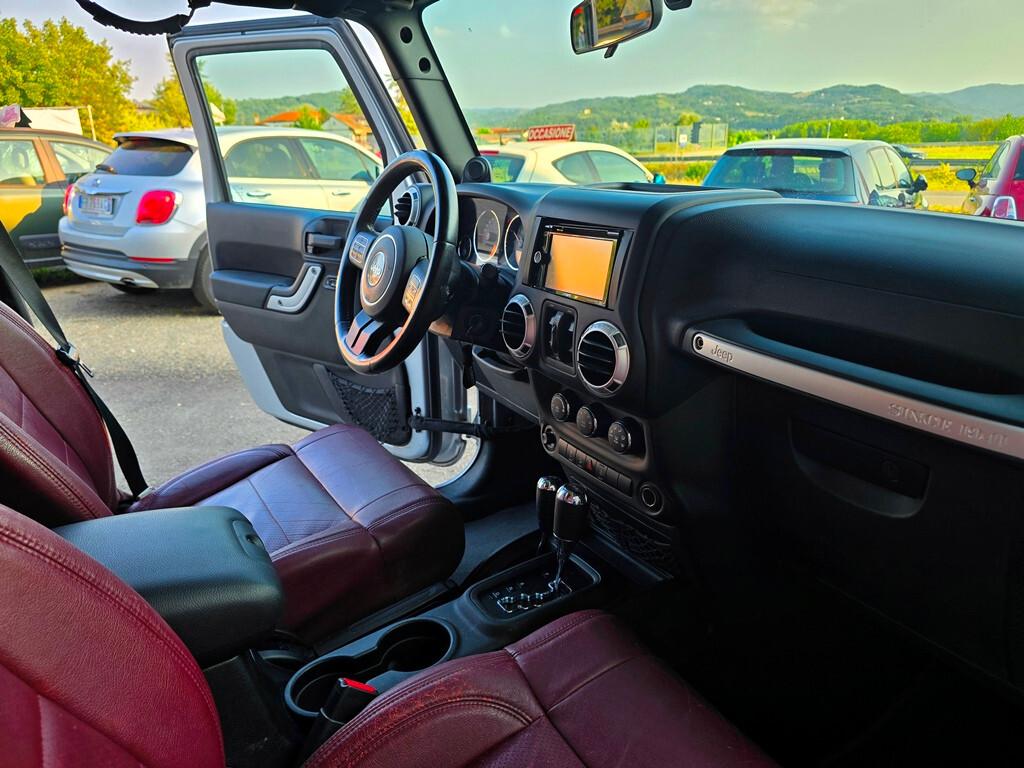 Jeep Wrangler UNLIMITED 2.8 CRD 200CV SAHARA