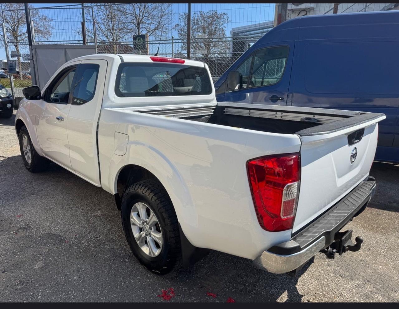 Nissan Navara 2.3 dCi 4WD King Cab Telaio Visia * Cambio 6M Manuale