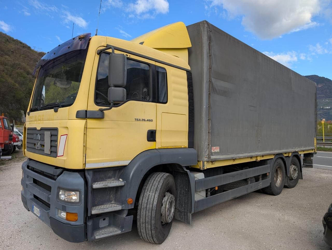 MAN TGA 26.460 3 assi con sponda idraulica