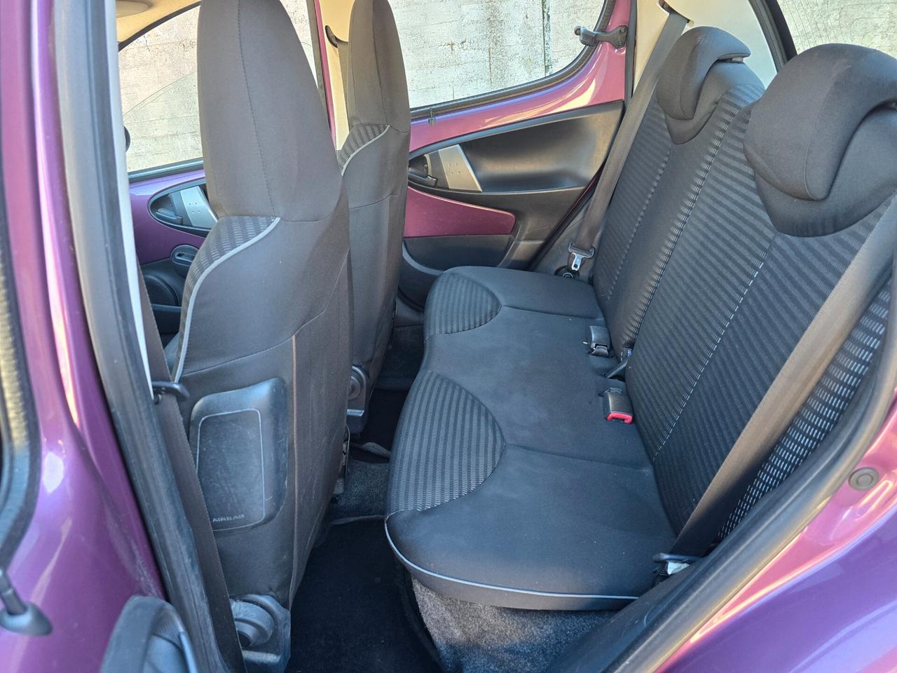 Peugeot 107 1.0 benz 68CV 5p automatica full opt nuova 2012