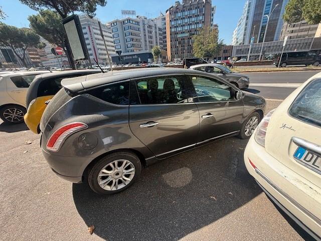 Lancia Delta 1.6 MJT DPF Silver