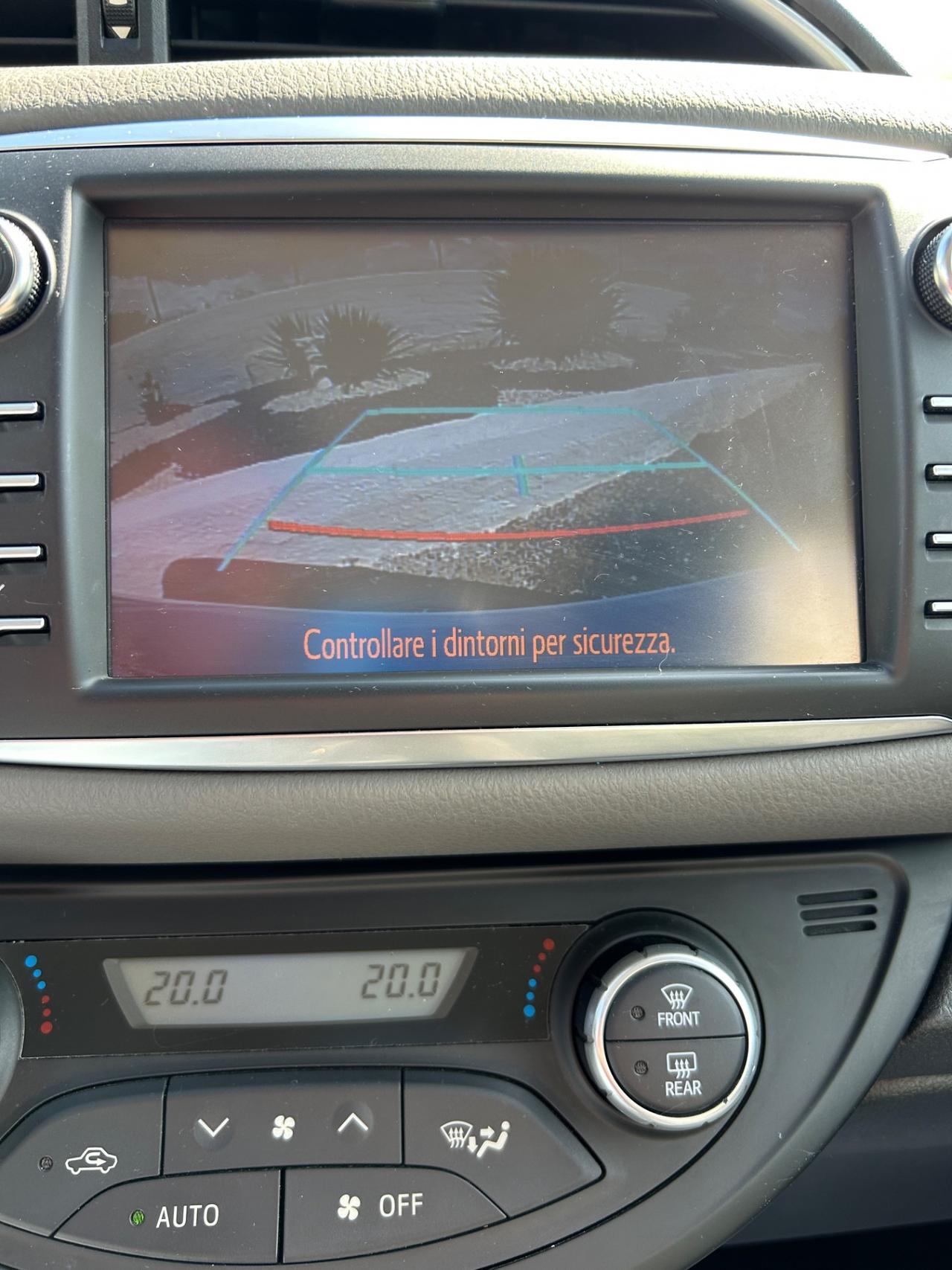 Toyota Yaris 1.5 Hybrid 5 porte Cool