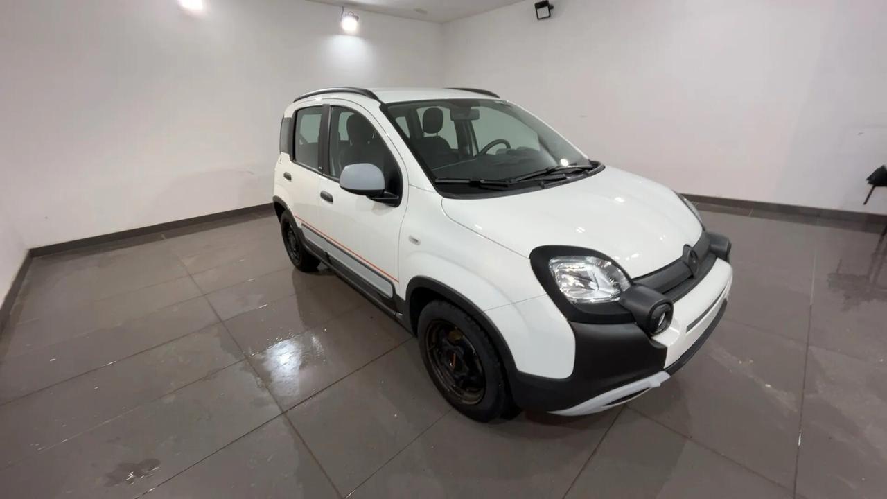Fiat Panda 1.0 FireFly S&S Hybrid Garmin