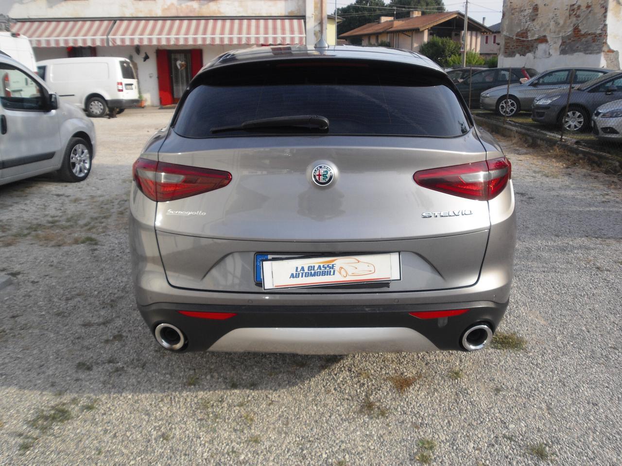 Alfa Romeo Stelvio 2.2 Turbodiesel 150 CV AT8 RWD Super