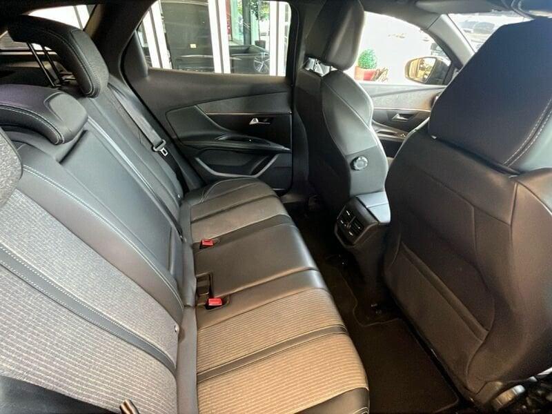 Peugeot 3008 BlueHDI 130 EAT8 S&S Allure Pack