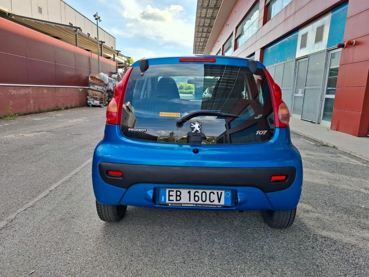 Peugeot 107 1.0 68CV 5p. Plaisir