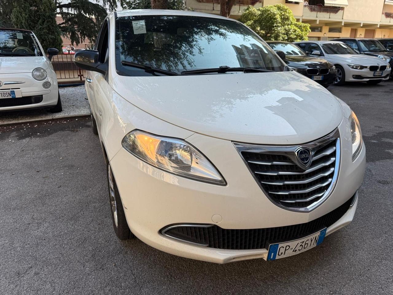 Lancia Ypsilon 1.2 69cv