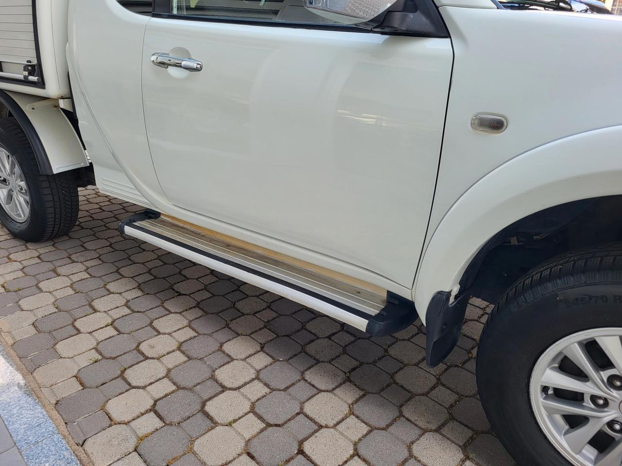 Mitsubishi L200 2.5 DI-D 178 CV 4X4 RIDOTTE BLOCCAGGIO - 4 POSTI