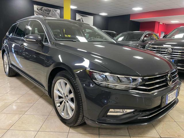 VOLKSWAGEN Passat Variant 2.0 TDI SCR EVO DSG Business**NAVI/TELECAMERA**