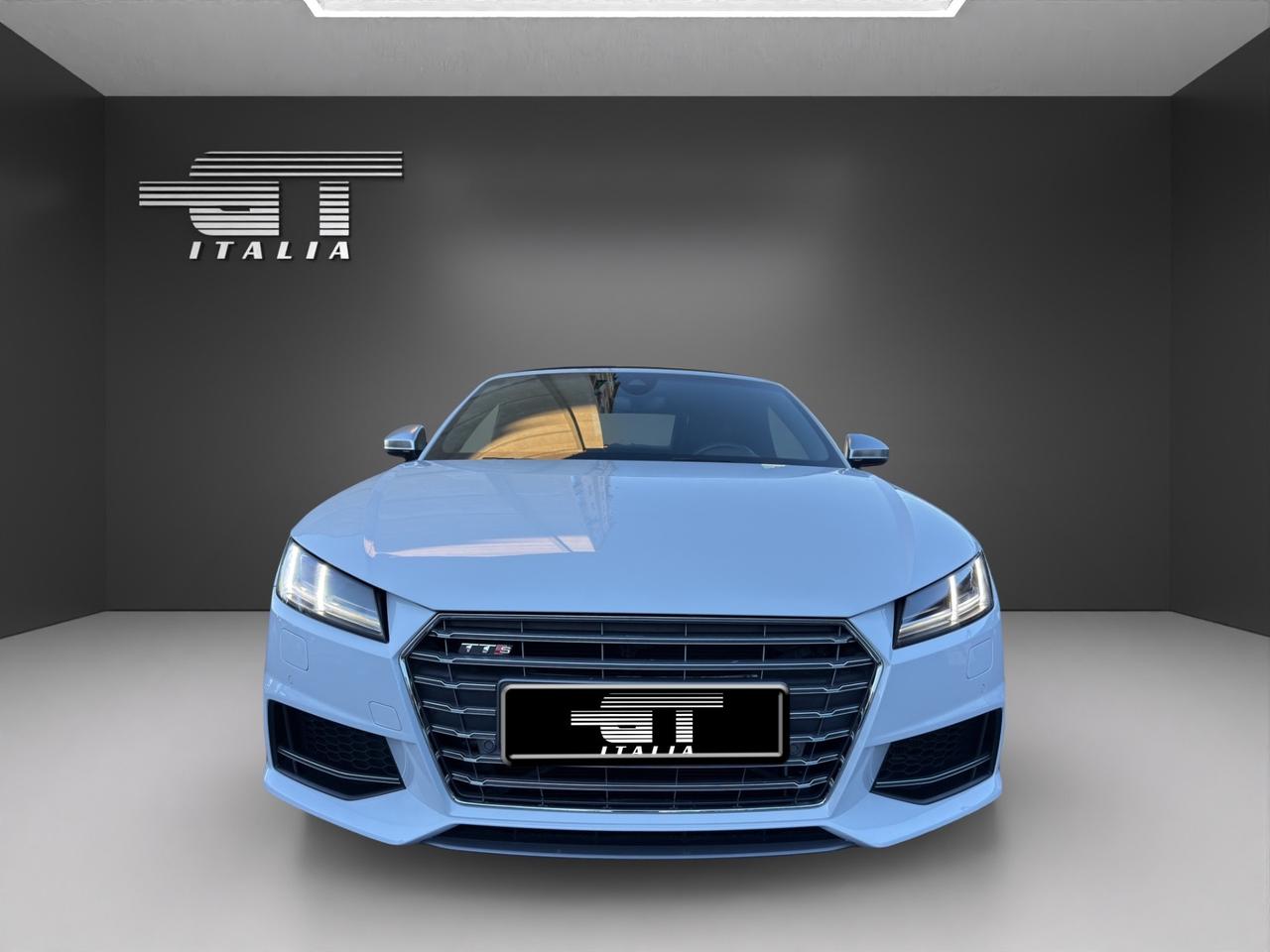 Audi TTS Roadster 2.0 TFSI 310 CV S tronic quattro.