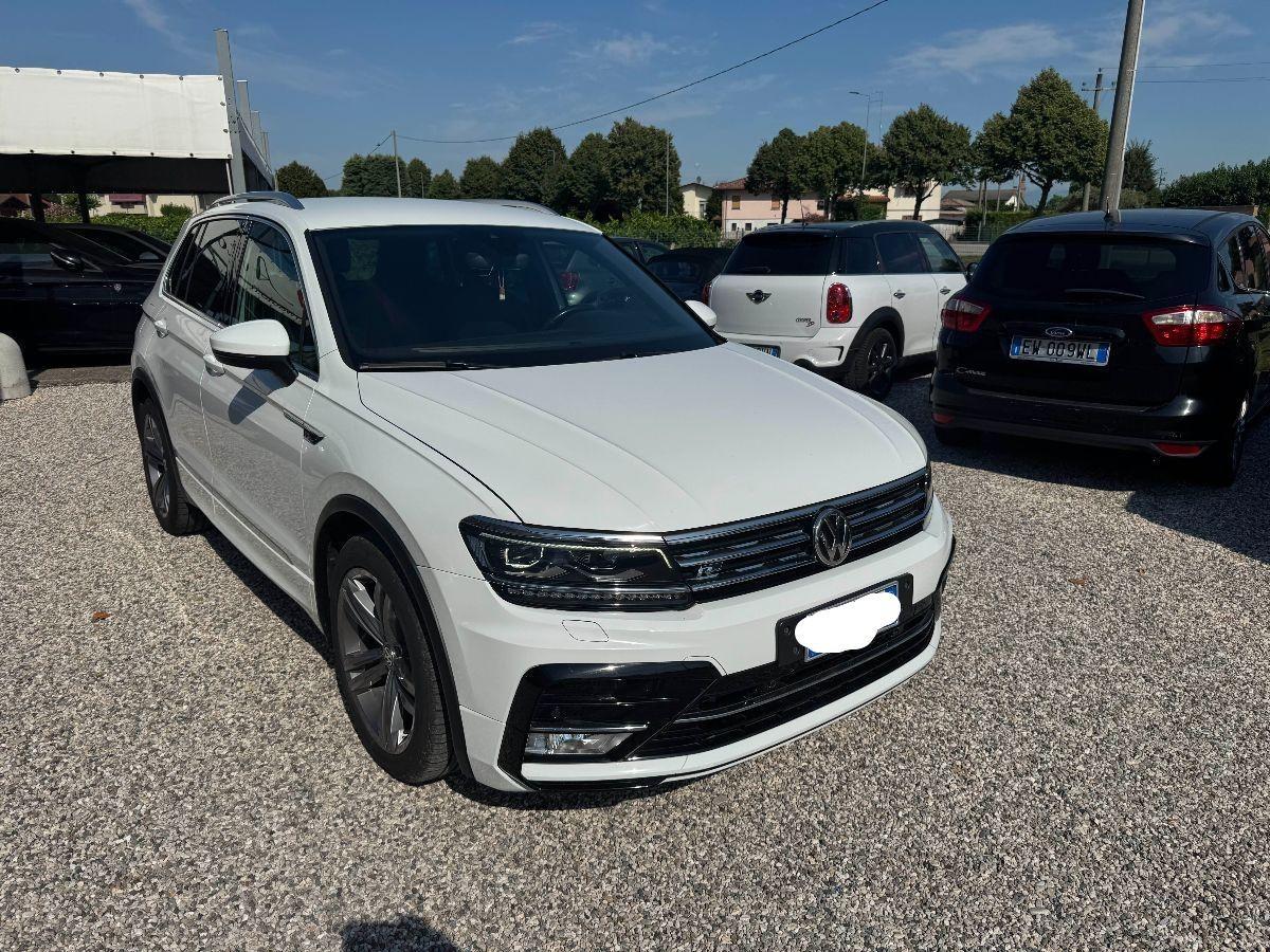 VOLKSWAGEN - Tiguan - 2.0 TDI DSG R-LINE