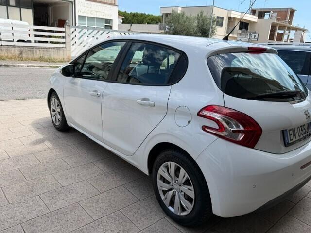 Peugeot 208 1.2 VTi 82 CV 5 porte Allure