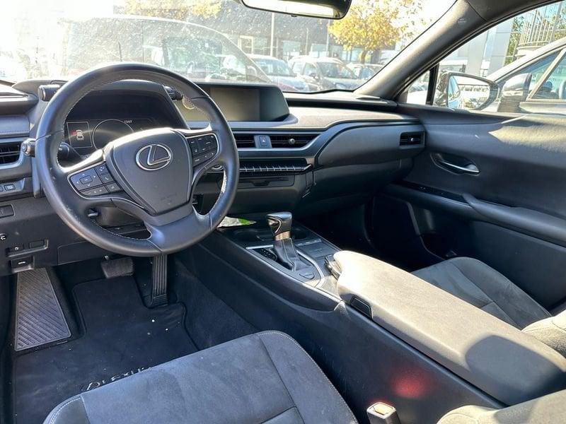 Lexus UX 250h 2.0 Executive 2wd cvt my20