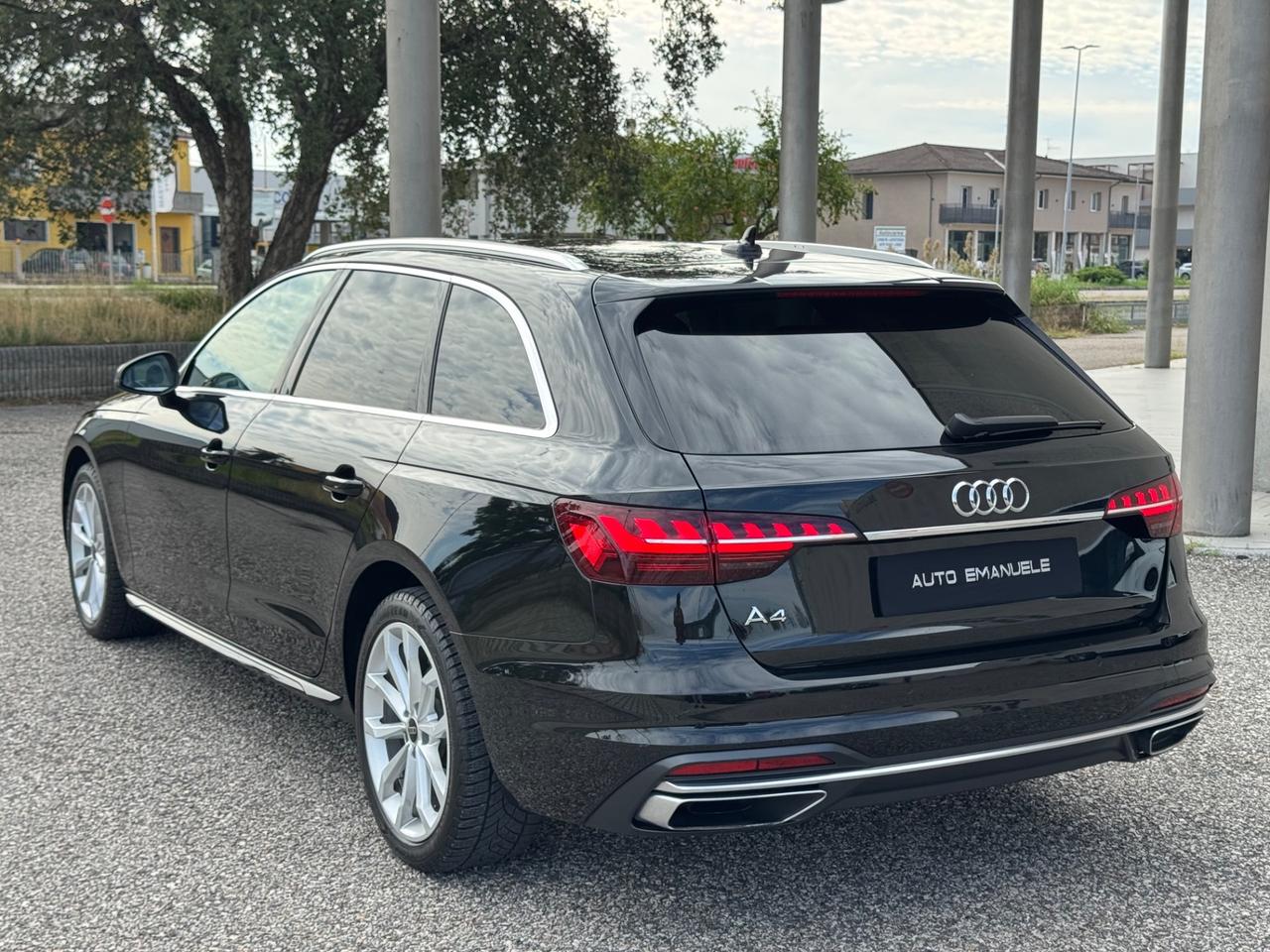 Audi A4 30 TDI 2.0 136cv S-Tronic 2023