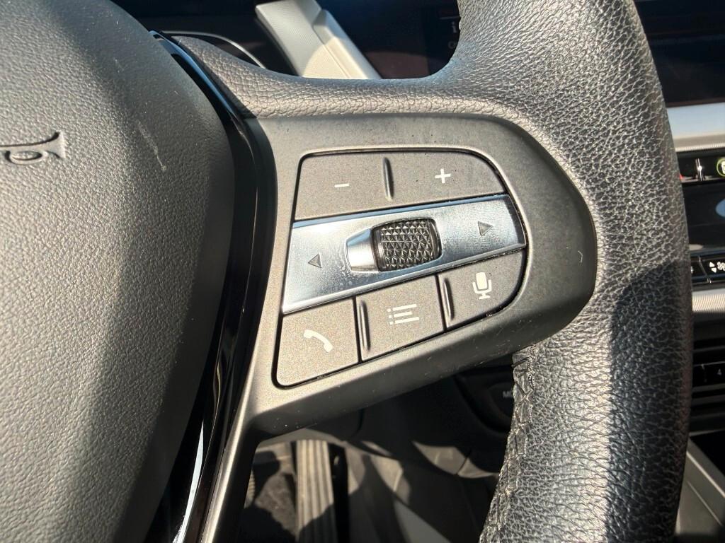 Bmw 116 116d 5p. Business Advantage