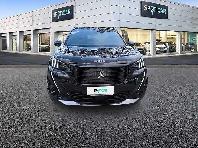Peugeot 2008 motore elettrico 136 CV GT