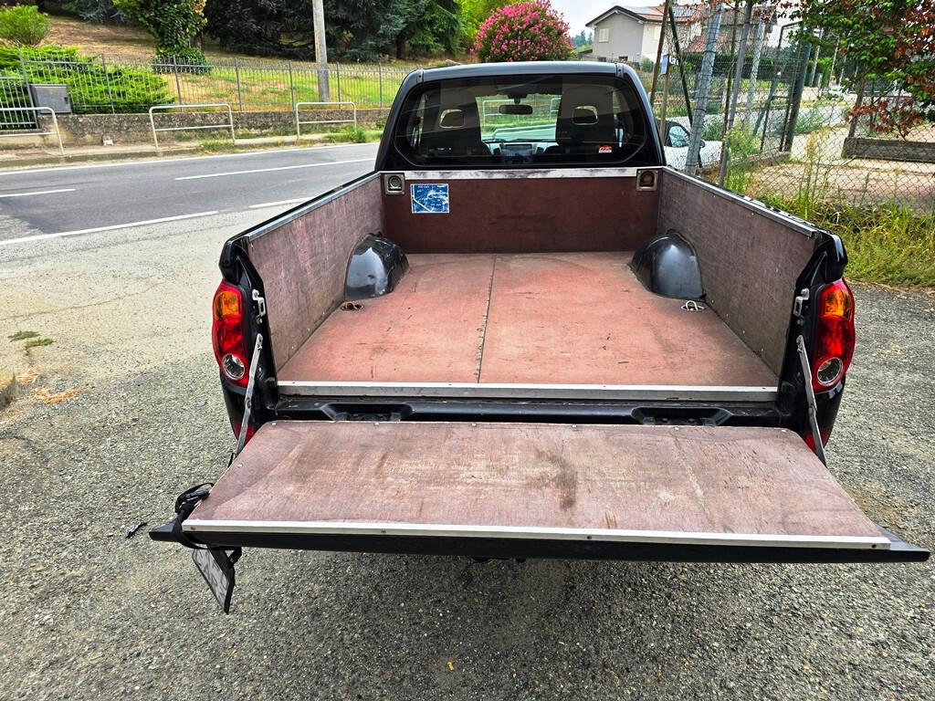Mitsubishi L200 2.5 DI-D/136CV CLUB CUB INVITE
